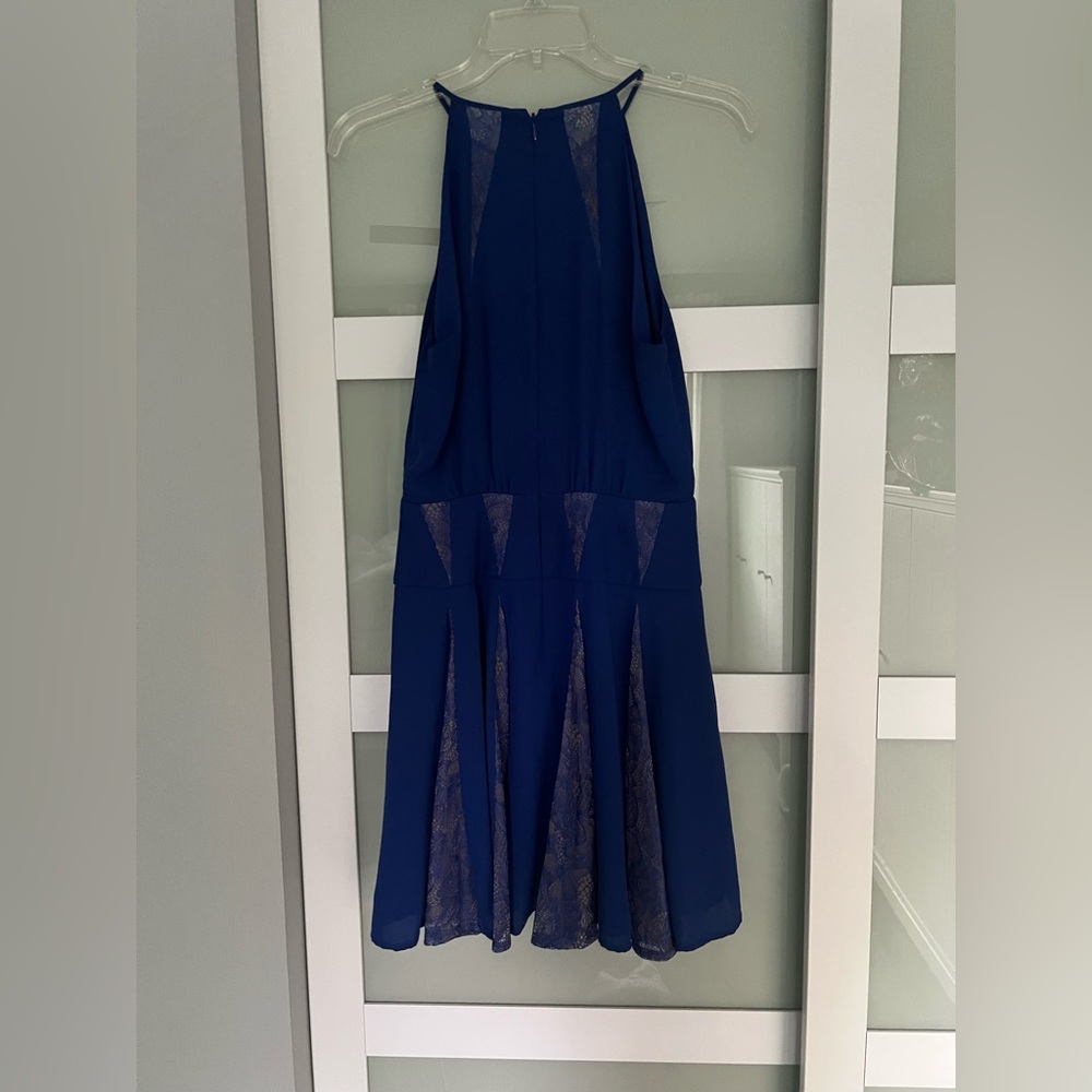 Bcbgmaxazria fit and flare blue dress size xs - Picture 4 of 5